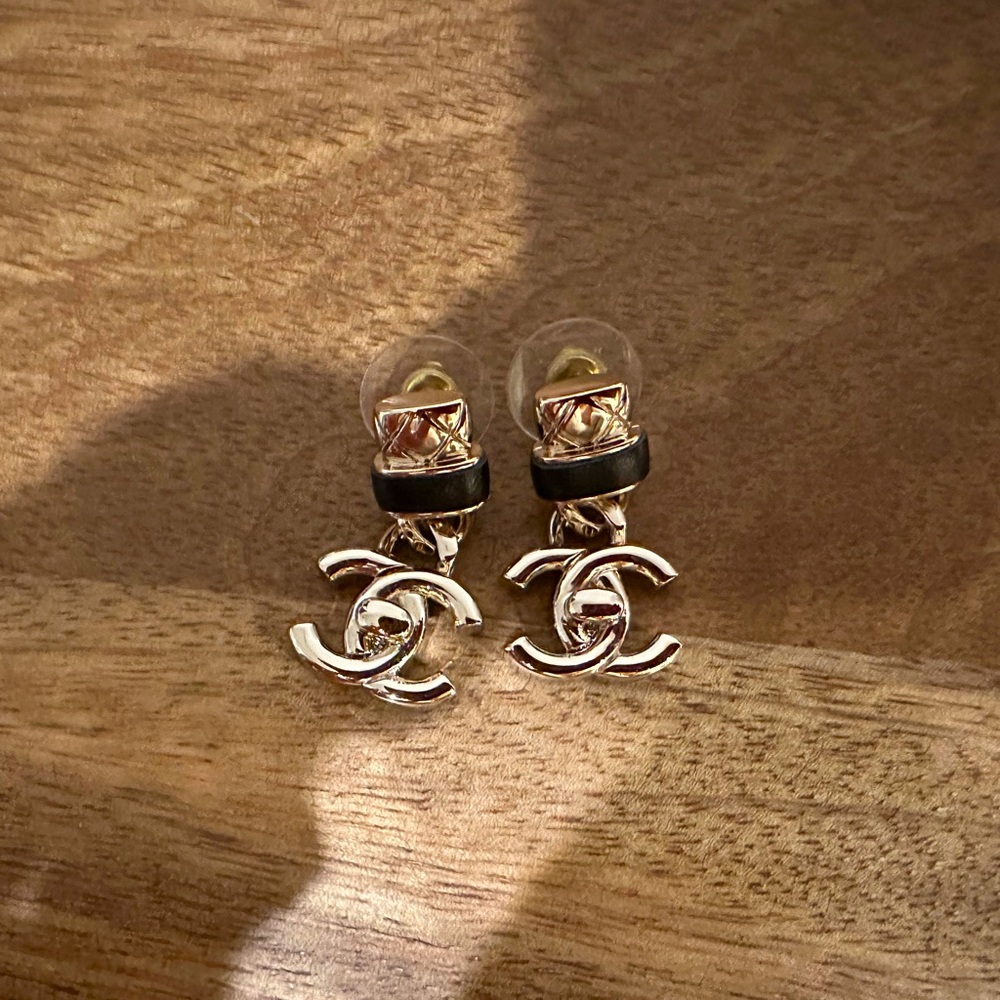 Chanel vintage earrrings